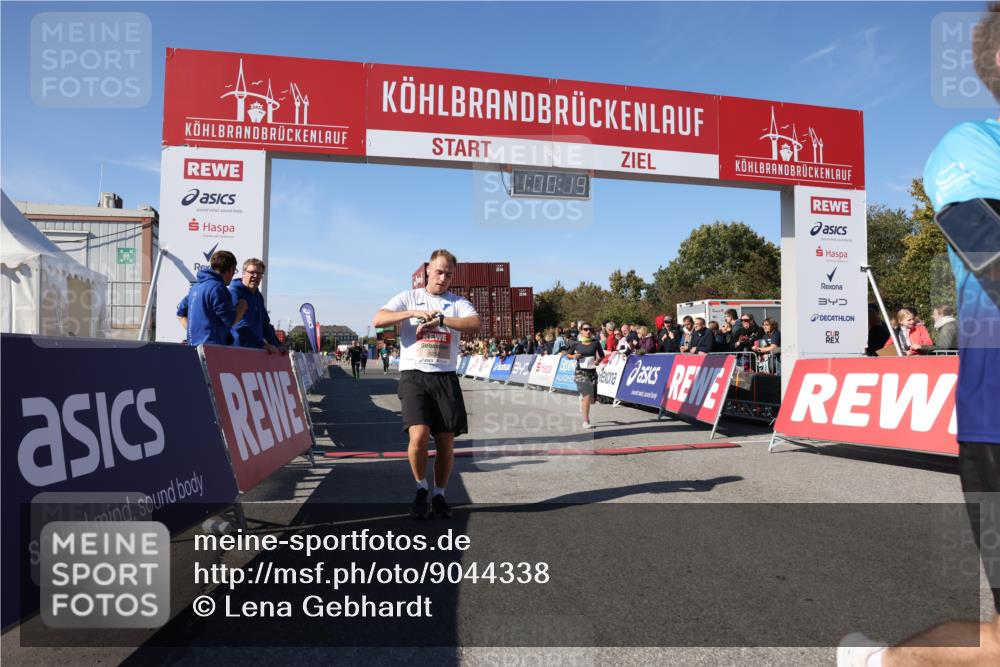 03.10.2025 - Köhlbrandbrückenlauf Lena Gebhardt http://msf.ph/oto/9044338 03.10.2025 13:00:20 Ziel 4020, 4192, 4250, 4275, 6097, 6203, 6236, 6707, 6714, 6760, 6798 meine-sportfotos.de