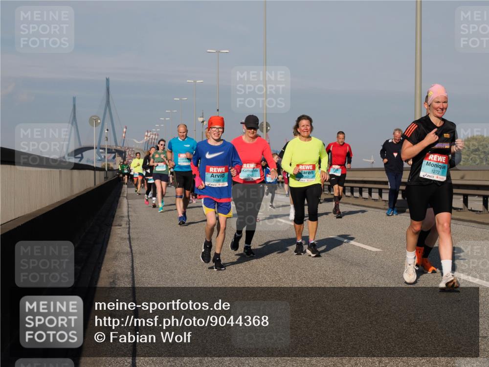 03.10.2025 - Köhlbrandbrückenlauf Fabian Wolf http://msf.ph/oto/9044368 03.10.2025 09:57:04 Position 3 1272, 3060, 2996 meine-sportfotos.de