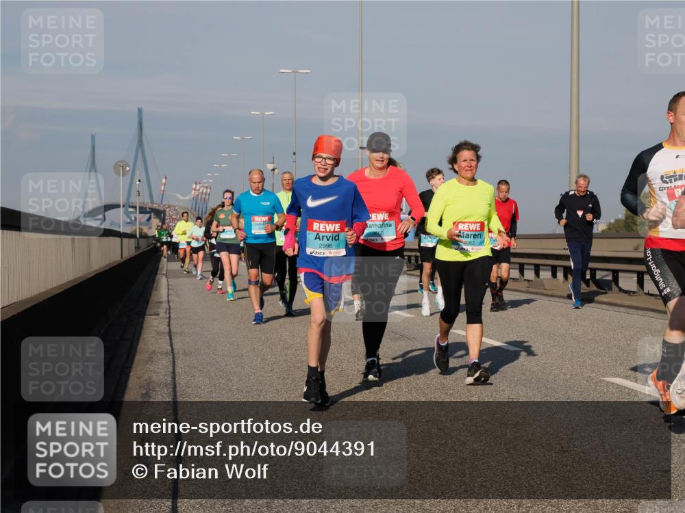 03.10.2025 - Köhlbrandbrückenlauf Fabian Wolf http://msf.ph/oto/9044391 03.10.2025 09:57:05 Position 3 2996, 3060, 062 meine-sportfotos.de