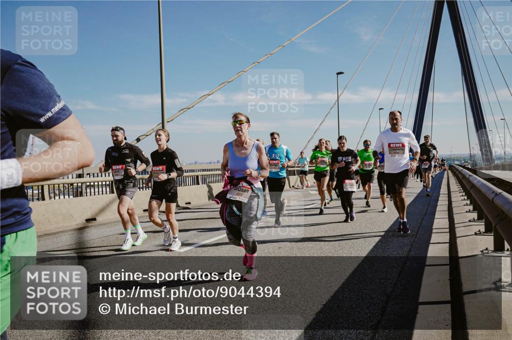 03.10.2025 - Köhlbrandbrückenlauf Michael Burmester http://msf.ph/oto/9044394 03.10.2025 12:26:10 Position 1 4514, 4386 meine-sportfotos.de