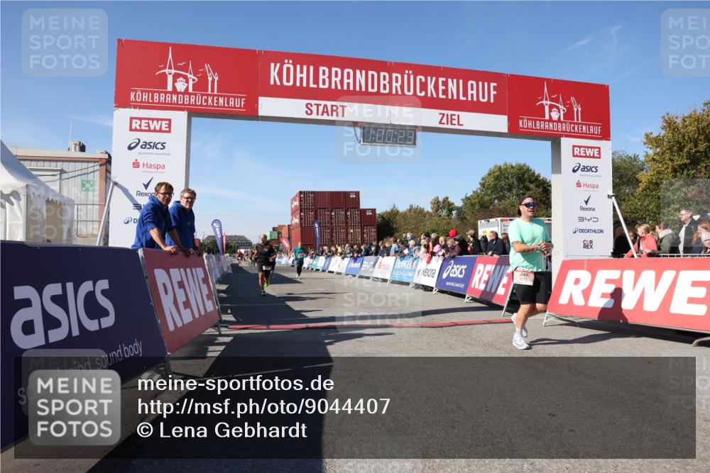 03.10.2025 - Köhlbrandbrückenlauf Lena Gebhardt http://msf.ph/oto/9044407 03.10.2025 13:00:24 Ziel 4163, 4250, 4275, 6236, 6490, 6707, 6714, 6760 meine-sportfotos.de