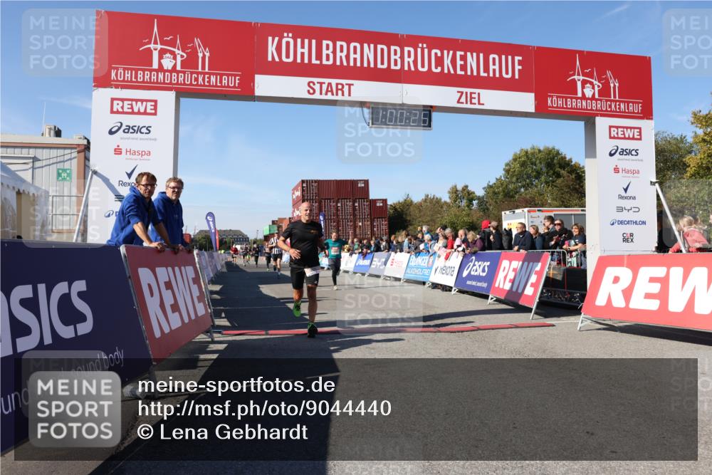 03.10.2025 - Köhlbrandbrückenlauf Lena Gebhardt http://msf.ph/oto/9044440 03.10.2025 13:00:25 Ziel 4163, 4172, 4250, 4275, 6236, 6490, 6707, 6714, 6760 meine-sportfotos.de
