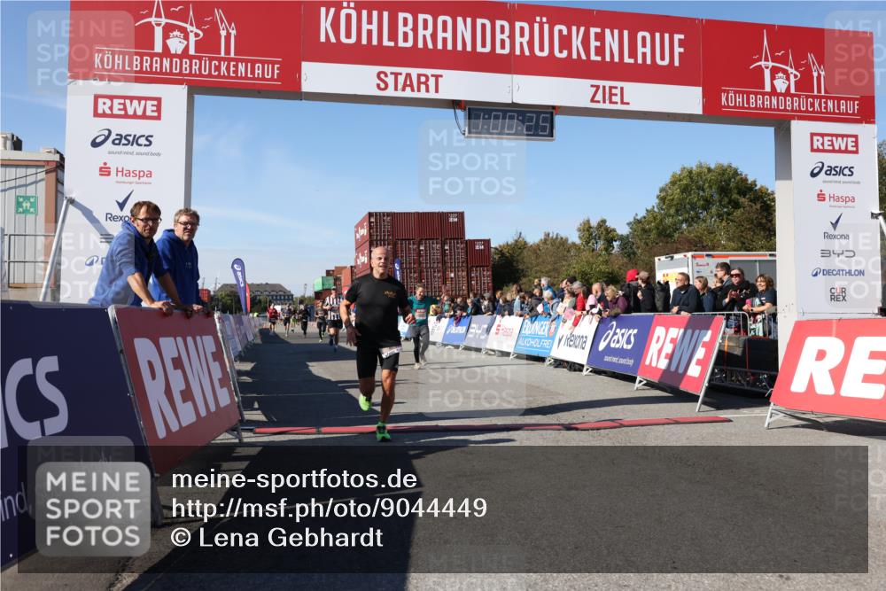 03.10.2025 - Köhlbrandbrückenlauf Lena Gebhardt http://msf.ph/oto/9044449 03.10.2025 13:00:25 Ziel 4163, 4172, 4250, 4275, 6236, 6490, 6707, 6714, 6760 meine-sportfotos.de