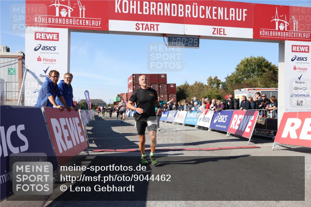 03.10.2025 - Köhlbrandbrückenlauf Lena Gebhardt http://msf.ph/oto/9044462 03.10.2025 13:00:26 Ziel 4163, 4172, 4250, 4275, 4622, 4850, 5664, 6236, 6490, 6707, 6714, 6760 meine-sportfotos.de