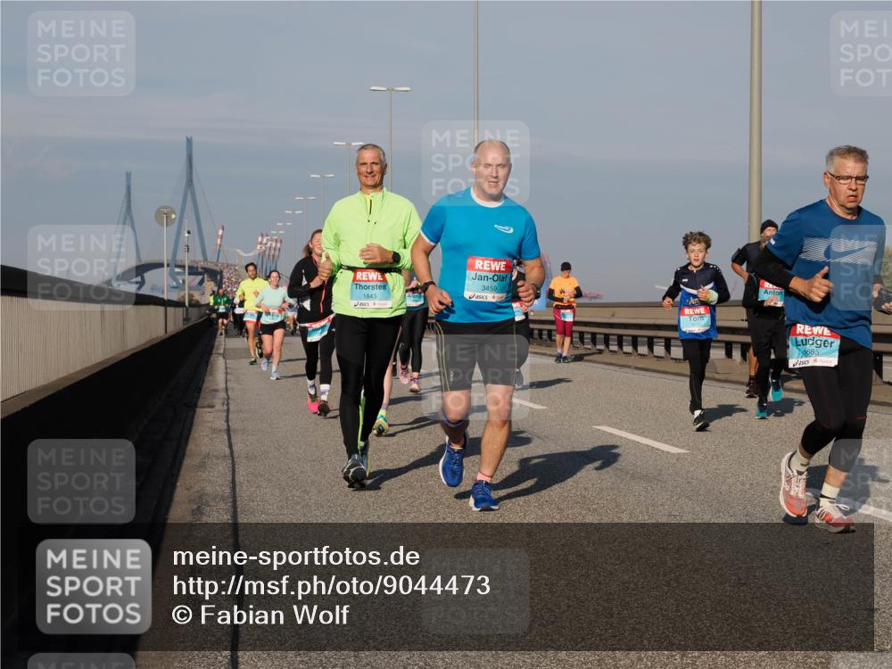 03.10.2025 - Köhlbrandbrückenlauf Fabian Wolf http://msf.ph/oto/9044473 03.10.2025 09:57:08 Position 3 1843, 2, 3459, 4685 meine-sportfotos.de