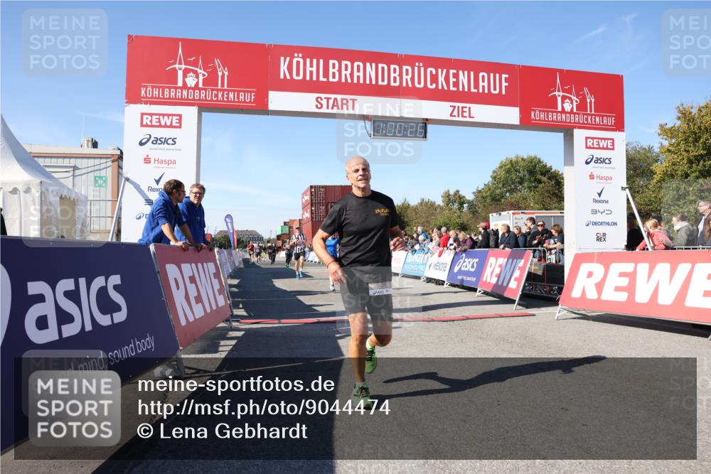 03.10.2025 - Köhlbrandbrückenlauf Lena Gebhardt http://msf.ph/oto/9044474 03.10.2025 13:00:26 Ziel 4163, 4172, 4250, 4275, 4622, 4850, 5664, 6236, 6490, 6707, 6714, 6760 meine-sportfotos.de