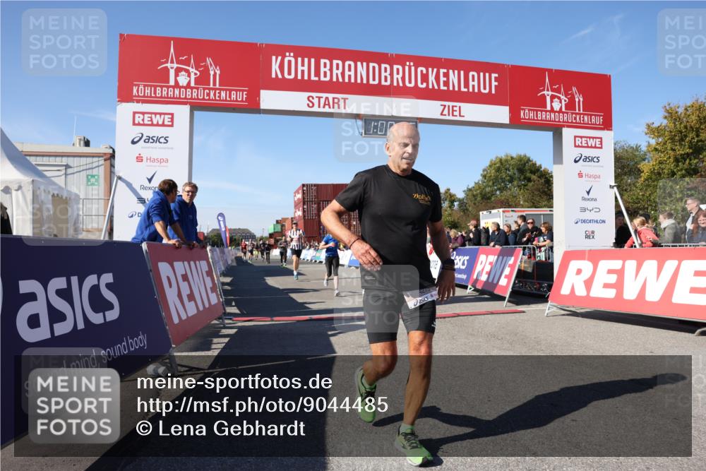 03.10.2025 - Köhlbrandbrückenlauf Lena Gebhardt http://msf.ph/oto/9044485 03.10.2025 13:00:27 Ziel 4163, 4172, 4250, 4275, 4622, 4850, 5664, 6236, 6490, 6707, 6714, 6760 meine-sportfotos.de
