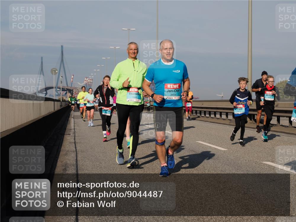 03.10.2025 - Köhlbrandbrückenlauf Fabian Wolf http://msf.ph/oto/9044487 03.10.2025 09:57:08 Position 3 1843, 3459 meine-sportfotos.de