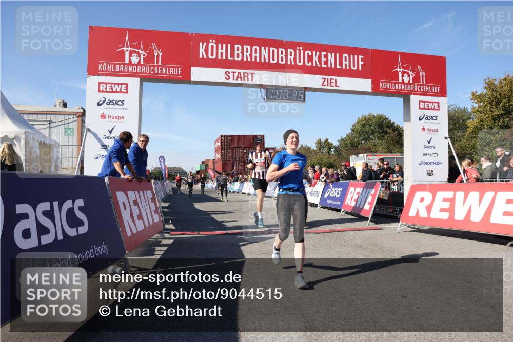 03.10.2025 - Köhlbrandbrückenlauf Lena Gebhardt http://msf.ph/oto/9044515 03.10.2025 13:00:29 Ziel 4163, 4172, 4275, 4299, 4622, 4850, 5664, 6236, 6373, 6490, 6707, 6714 meine-sportfotos.de