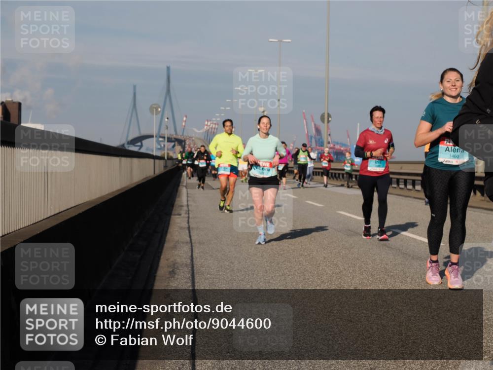 03.10.2025 - Köhlbrandbrückenlauf Fabian Wolf http://msf.ph/oto/9044600 03.10.2025 09:57:13 Position 3 1460 meine-sportfotos.de