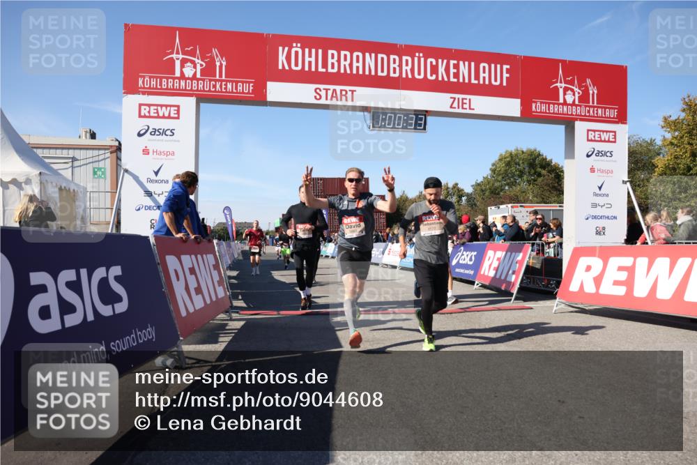 03.10.2025 - Köhlbrandbrückenlauf Lena Gebhardt http://msf.ph/oto/9044608 03.10.2025 13:00:33 Ziel 4016, 4163, 4172, 4228, 4275, 4299, 4622, 4850, 5011, 5664, 6373, 6490, 6714 meine-sportfotos.de
