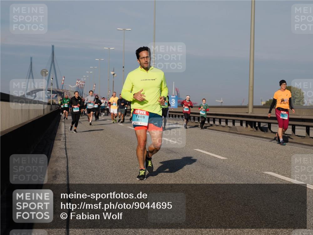 03.10.2025 - Köhlbrandbrückenlauf Fabian Wolf http://msf.ph/oto/9044695 03.10.2025 09:57:17 Position 3 3601, 3 meine-sportfotos.de