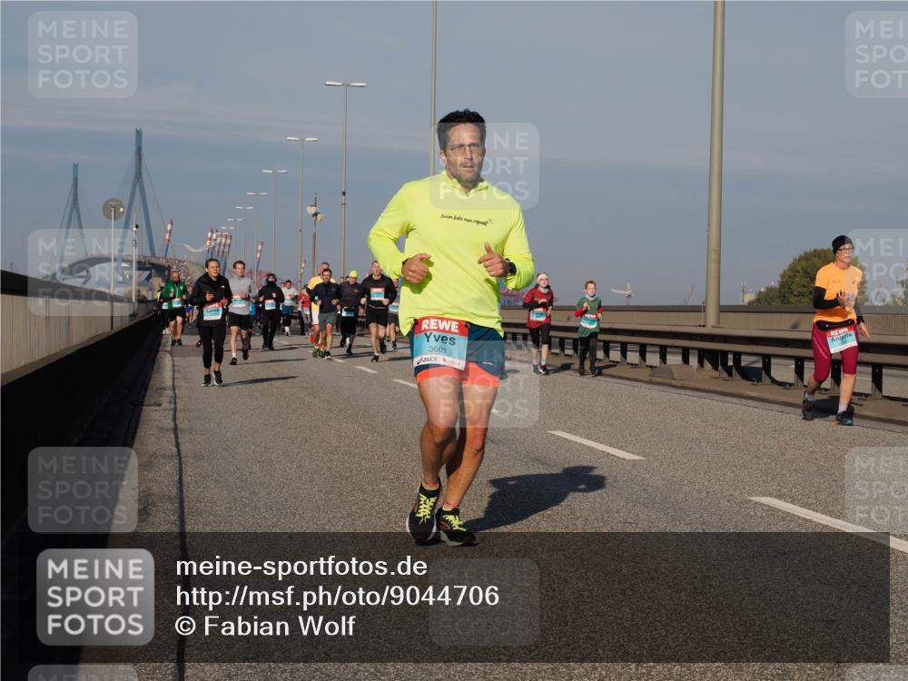 03.10.2025 - Köhlbrandbrückenlauf Fabian Wolf http://msf.ph/oto/9044706 03.10.2025 09:57:17 Position 3 3601 meine-sportfotos.de