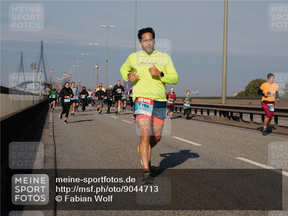 03.10.2025 - Köhlbrandbrückenlauf Fabian Wolf http://msf.ph/oto/9044713 03.10.2025 09:57:18 Position 3 3601 meine-sportfotos.de