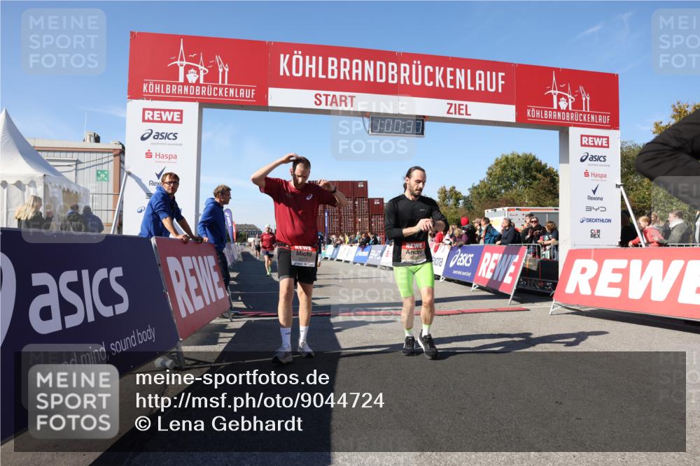 03.10.2025 - Köhlbrandbrückenlauf Lena Gebhardt http://msf.ph/oto/9044724 03.10.2025 13:00:38 Ziel 4016, 4018, 4172, 4228, 4299, 4622, 4763, 4850, 5011, 5664, 6373, 6490 meine-sportfotos.de