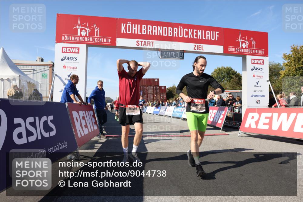 03.10.2025 - Köhlbrandbrückenlauf Lena Gebhardt http://msf.ph/oto/9044738 03.10.2025 13:00:38 Ziel 4016, 4018, 4172, 4228, 4299, 4622, 4763, 4850, 5011, 5664, 6373, 6490 meine-sportfotos.de