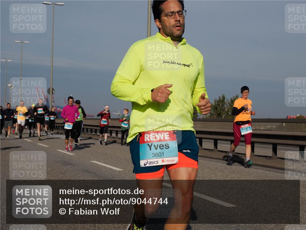 03.10.2025 - Köhlbrandbrückenlauf Fabian Wolf http://msf.ph/oto/9044744 03.10.2025 09:57:19 Position 3 3601, 1596 meine-sportfotos.de