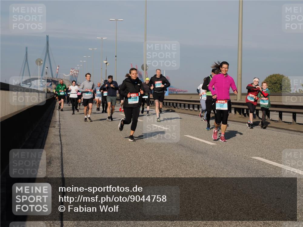 03.10.2025 - Köhlbrandbrückenlauf Fabian Wolf http://msf.ph/oto/9044758 03.10.2025 09:57:21 Position 3 2122, 3798 meine-sportfotos.de