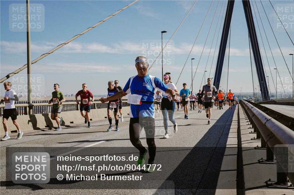 03.10.2025 - Köhlbrandbrückenlauf Michael Burmester http://msf.ph/oto/9044772 03.10.2025 12:26:46 Position 1  meine-sportfotos.de