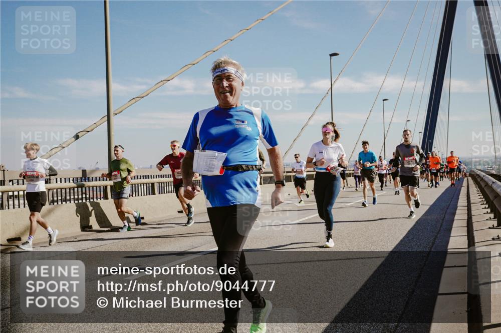 03.10.2025 - Köhlbrandbrückenlauf Michael Burmester http://msf.ph/oto/9044777 03.10.2025 12:26:46 Position 1  meine-sportfotos.de
