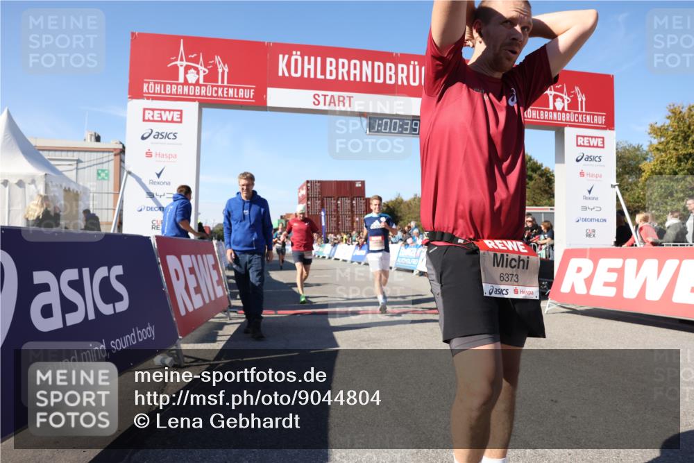 03.10.2025 - Köhlbrandbrückenlauf Lena Gebhardt http://msf.ph/oto/9044804 03.10.2025 13:00:40 Ziel 4016, 4018, 4172, 4228, 4299, 4622, 4763, 4850, 5011, 5664, 6373 meine-sportfotos.de