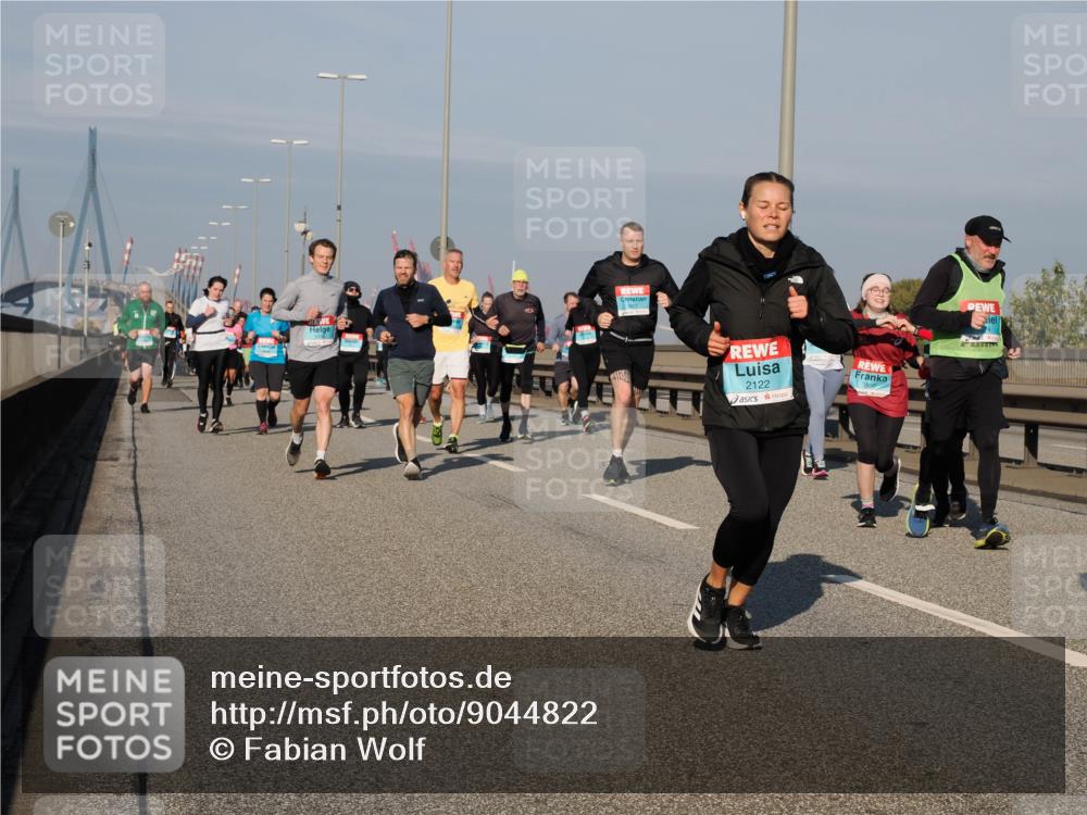03.10.2025 - Köhlbrandbrückenlauf Fabian Wolf http://msf.ph/oto/9044822 03.10.2025 09:57:23 Position 3 2122, 3500 meine-sportfotos.de