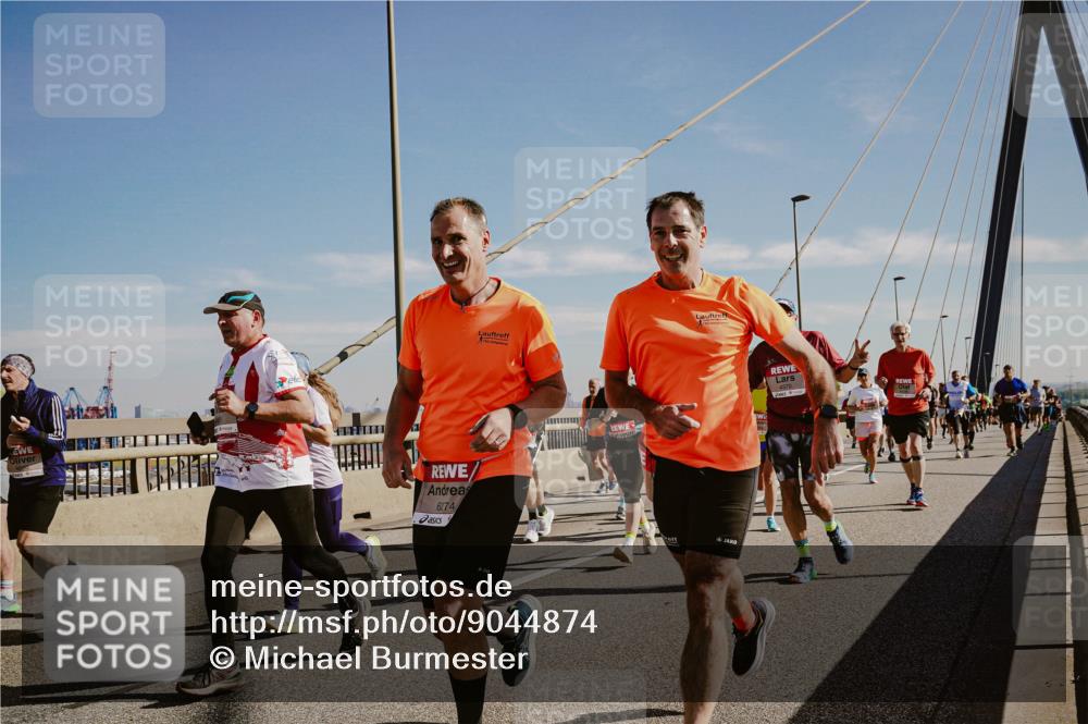 03.10.2025 - Köhlbrandbrückenlauf Michael Burmester http://msf.ph/oto/9044874 03.10.2025 12:26:55 Position 1 6274 meine-sportfotos.de