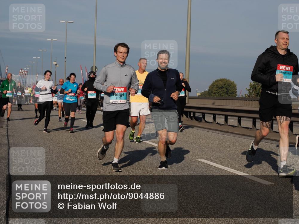 03.10.2025 - Köhlbrandbrückenlauf Fabian Wolf http://msf.ph/oto/9044886 03.10.2025 09:57:26 Position 3 1108, 473 meine-sportfotos.de