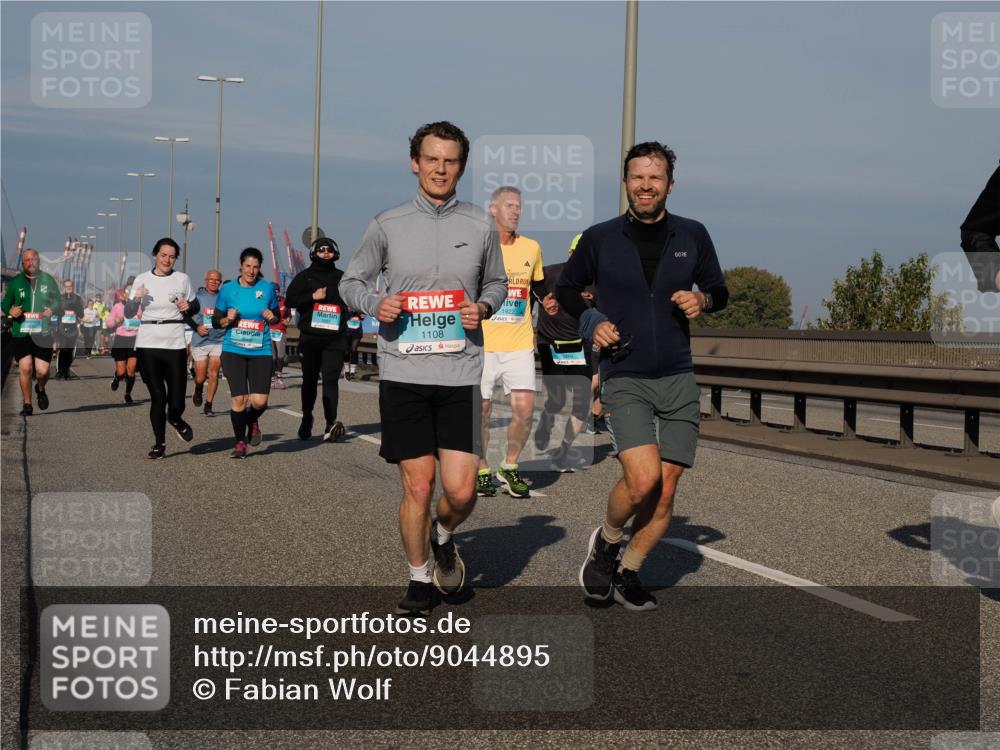 03.10.2025 - Köhlbrandbrückenlauf Fabian Wolf http://msf.ph/oto/9044895 03.10.2025 09:57:27 Position 3 1108, 1922 meine-sportfotos.de