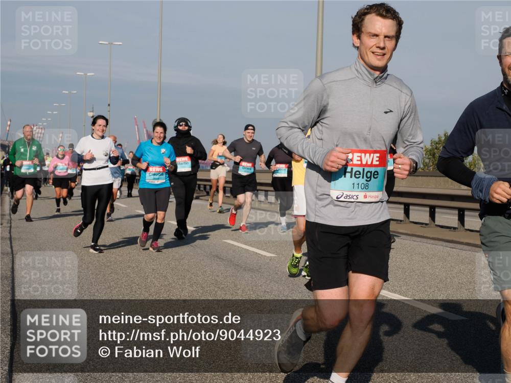 03.10.2025 - Köhlbrandbrückenlauf Fabian Wolf http://msf.ph/oto/9044923 03.10.2025 09:57:28 Position 3 1108 meine-sportfotos.de