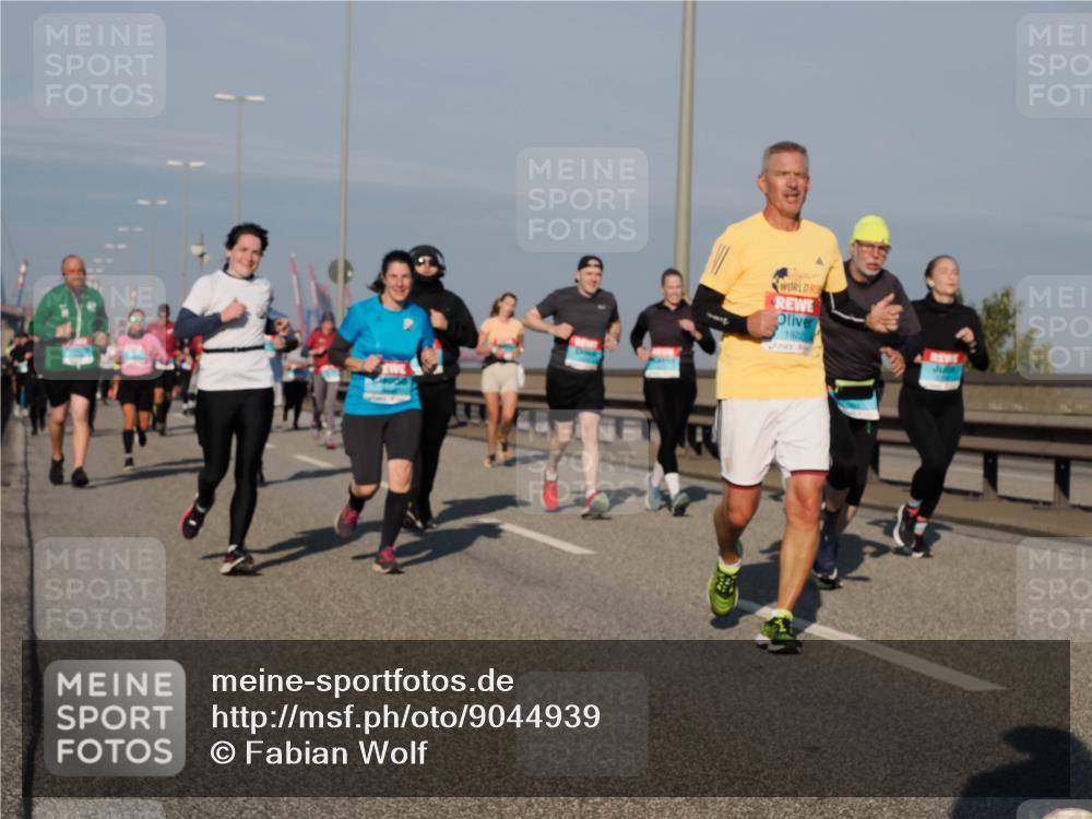 03.10.2025 - Köhlbrandbrückenlauf Fabian Wolf http://msf.ph/oto/9044939 03.10.2025 09:57:28 Position 3 1922 meine-sportfotos.de