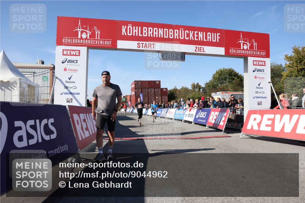 03.10.2025 - Köhlbrandbrückenlauf Lena Gebhardt http://msf.ph/oto/9044962 03.10.2025 13:00:47 Ziel 4018, 4228, 4763, 5011, 6042, 6464, 6525 meine-sportfotos.de
