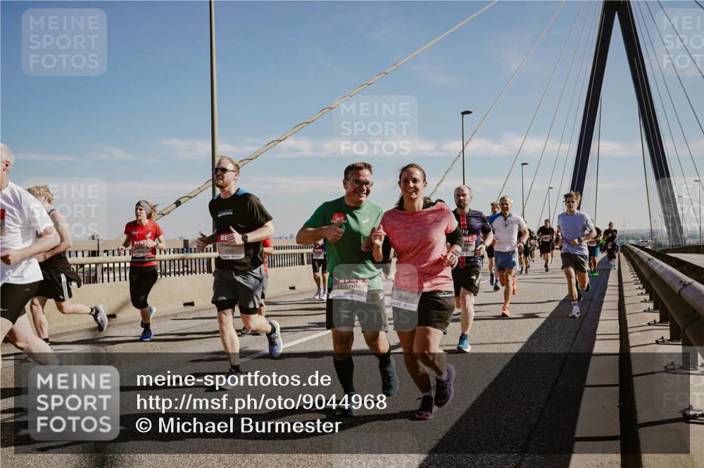 03.10.2025 - Köhlbrandbrückenlauf Michael Burmester http://msf.ph/oto/9044968 03.10.2025 12:27:03 Position 1 5740, 4391 meine-sportfotos.de