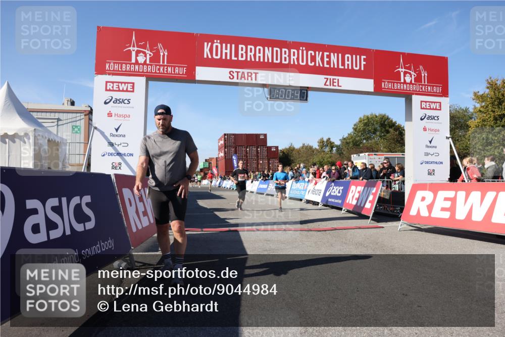 03.10.2025 - Köhlbrandbrückenlauf Lena Gebhardt http://msf.ph/oto/9044984 03.10.2025 13:00:48 Ziel 4018, 4228, 4763, 5011, 6042, 6464, 6525 meine-sportfotos.de
