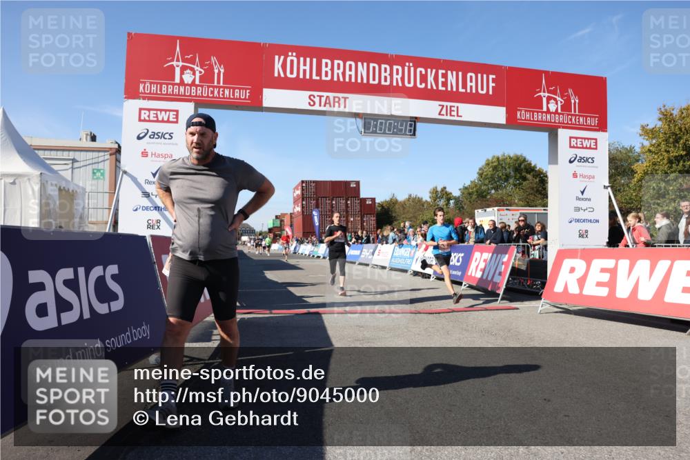 03.10.2025 - Köhlbrandbrückenlauf Lena Gebhardt http://msf.ph/oto/9045000 03.10.2025 13:00:48 Ziel 4018, 4228, 4763, 5011, 6042, 6464, 6525 meine-sportfotos.de