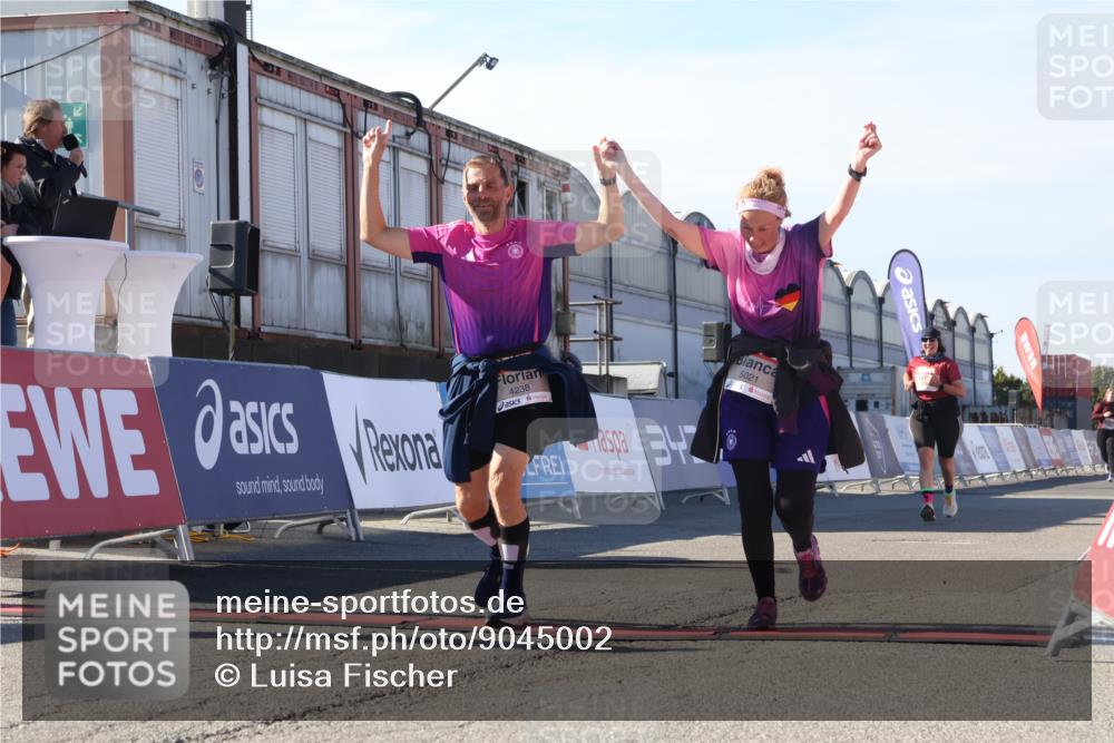 03.10.2025 - Köhlbrandbrückenlauf Luisa Fischer http://msf.ph/oto/9045002 03.10.2025 13:43:17 Ziel 4238, 5021, 5464, 6463, 6711 meine-sportfotos.de