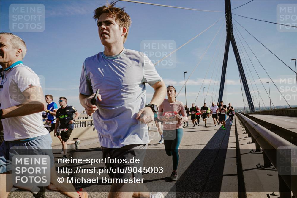 03.10.2025 - Köhlbrandbrückenlauf Michael Burmester http://msf.ph/oto/9045003 03.10.2025 12:27:05 Position 1  meine-sportfotos.de