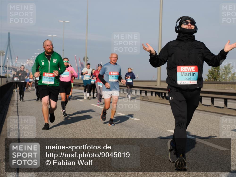 03.10.2025 - Köhlbrandbrückenlauf Fabian Wolf http://msf.ph/oto/9045019 03.10.2025 09:57:31 Position 3 1530, 1523, 2093 meine-sportfotos.de
