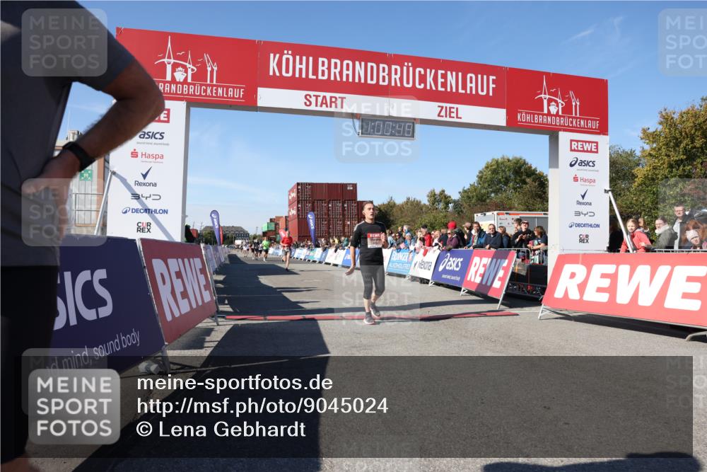 03.10.2025 - Köhlbrandbrückenlauf Lena Gebhardt http://msf.ph/oto/9045024 03.10.2025 13:00:49 Ziel 4018, 4228, 4763, 5011, 6042, 6464, 6525 meine-sportfotos.de