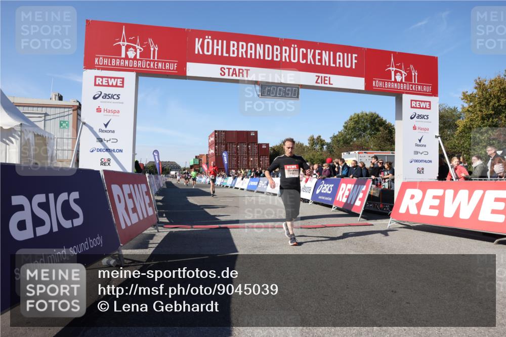 03.10.2025 - Köhlbrandbrückenlauf Lena Gebhardt http://msf.ph/oto/9045039 03.10.2025 13:00:50 Ziel 4018, 4763, 4820, 6042, 6464, 6525 meine-sportfotos.de
