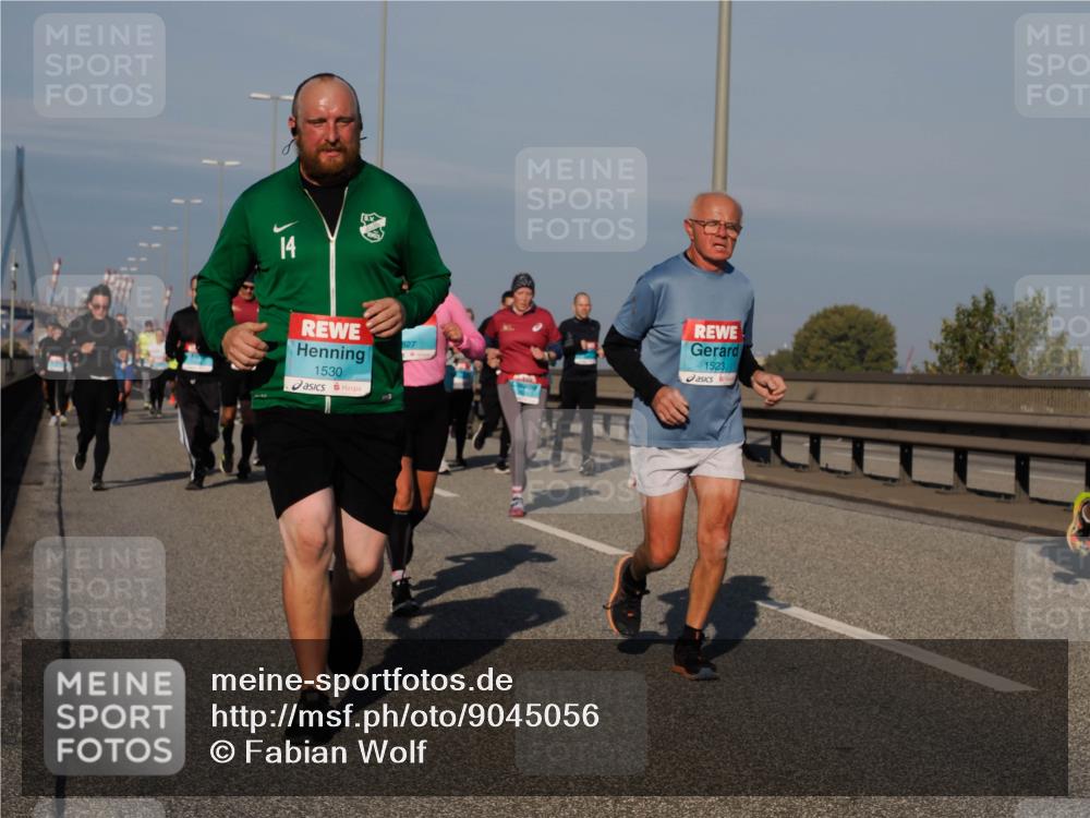 03.10.2025 - Köhlbrandbrückenlauf Fabian Wolf http://msf.ph/oto/9045056 03.10.2025 09:57:33 Position 3 14, 1530, 827, 1523 meine-sportfotos.de