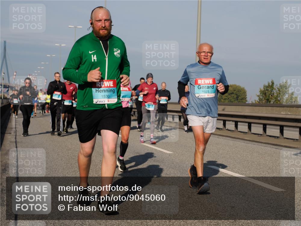 03.10.2025 - Köhlbrandbrückenlauf Fabian Wolf http://msf.ph/oto/9045060 03.10.2025 09:57:33 Position 3 14, 1530, 1523 meine-sportfotos.de