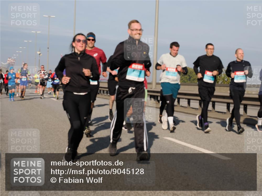 03.10.2025 - Köhlbrandbrückenlauf Fabian Wolf http://msf.ph/oto/9045128 03.10.2025 09:57:37 Position 3  meine-sportfotos.de