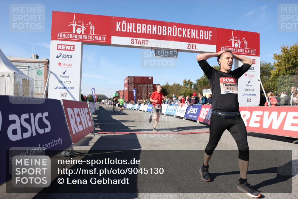03.10.2025 - Köhlbrandbrückenlauf Lena Gebhardt http://msf.ph/oto/9045130 03.10.2025 13:00:53 Ziel 4018, 4069, 4177, 4820, 6042, 6464, 6525 meine-sportfotos.de