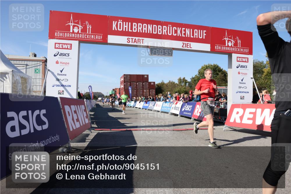03.10.2025 - Köhlbrandbrückenlauf Lena Gebhardt http://msf.ph/oto/9045151 03.10.2025 13:00:54 Ziel 4018, 4069, 4177, 4407, 4512, 4820, 6042, 6464, 6525 meine-sportfotos.de