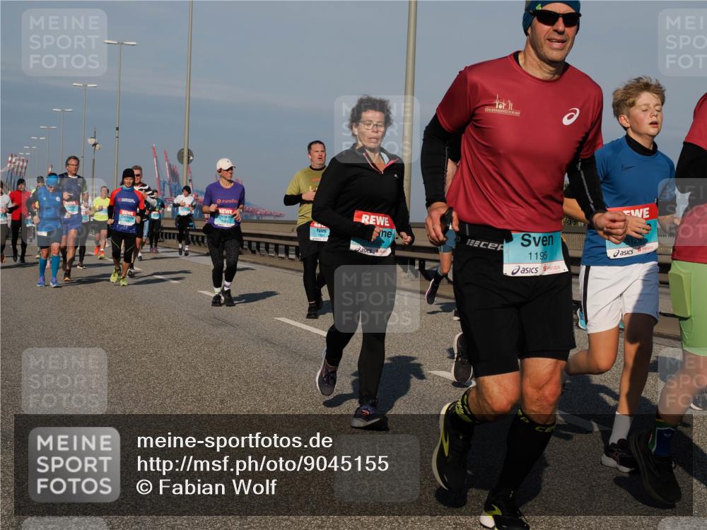 03.10.2025 - Köhlbrandbrückenlauf Fabian Wolf http://msf.ph/oto/9045155 03.10.2025 09:57:39 Position 3 1195, 3126 meine-sportfotos.de