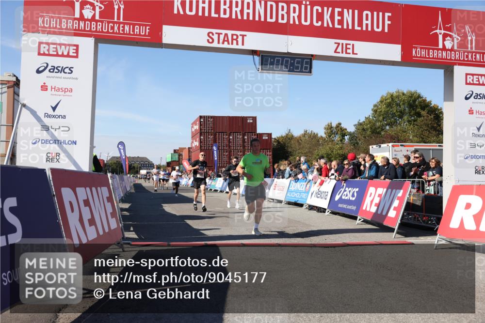 03.10.2025 - Köhlbrandbrückenlauf Lena Gebhardt http://msf.ph/oto/9045177 03.10.2025 13:00:56 Ziel 4069, 4177, 4407, 4425, 4512, 4820, 6042, 6464, 6525 meine-sportfotos.de