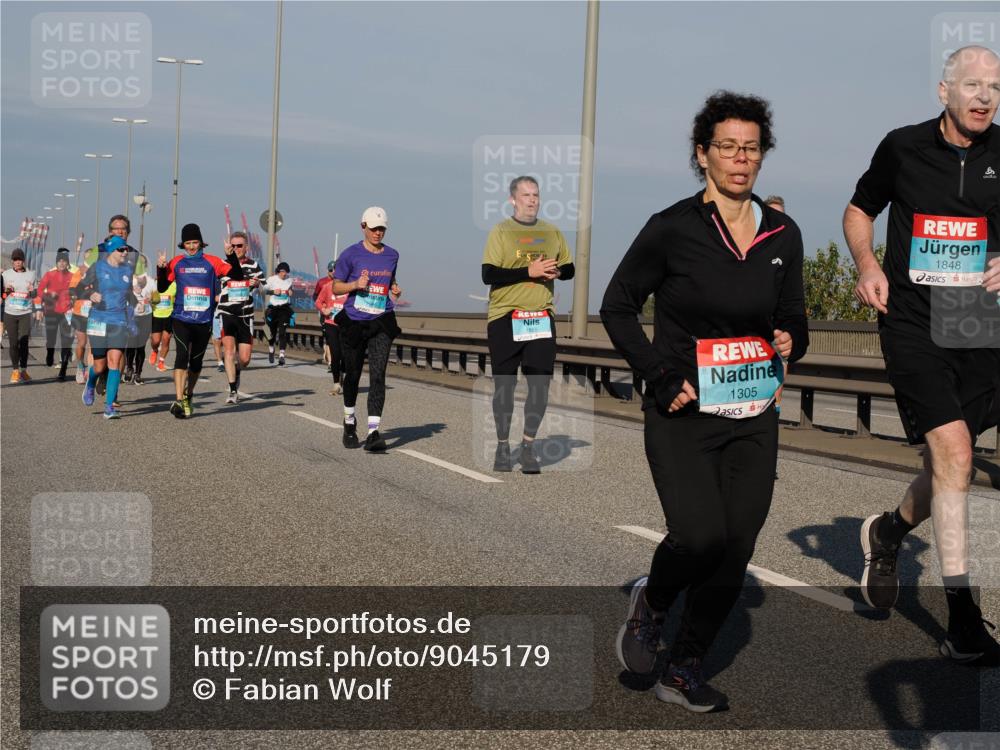03.10.2025 - Köhlbrandbrückenlauf Fabian Wolf http://msf.ph/oto/9045179 03.10.2025 09:57:40 Position 3 1305, 1848 meine-sportfotos.de