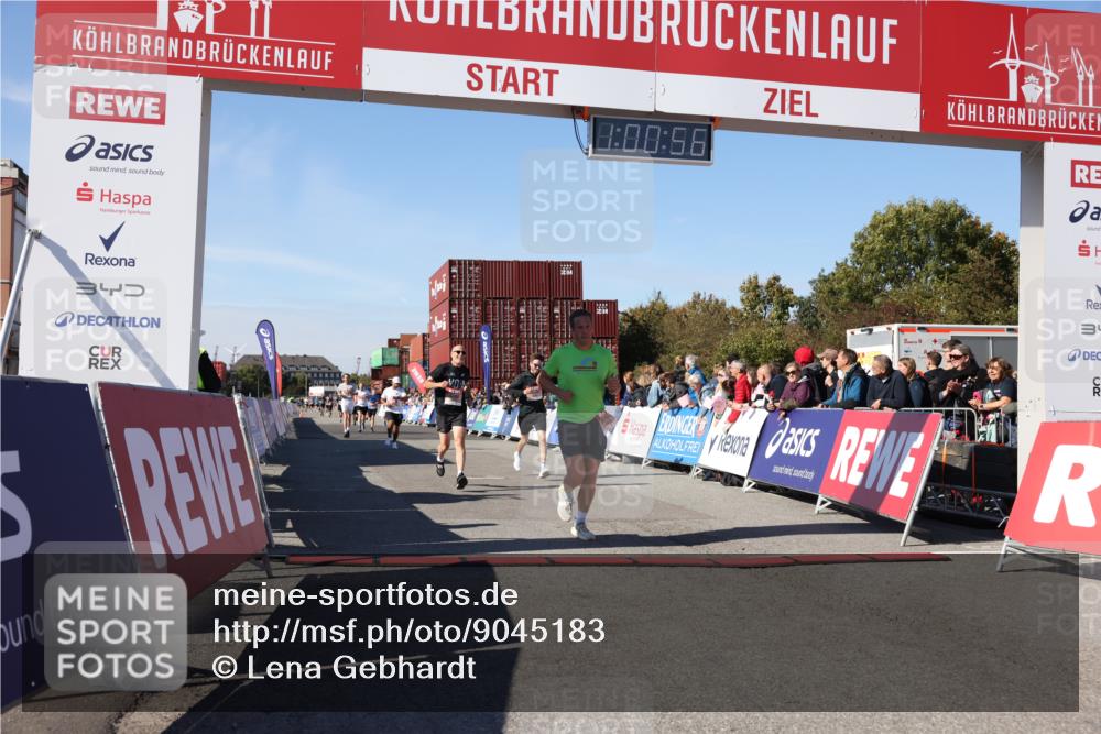 03.10.2025 - Köhlbrandbrückenlauf Lena Gebhardt http://msf.ph/oto/9045183 03.10.2025 13:00:56 Ziel 4069, 4177, 4407, 4425, 4512, 4820, 6042, 6464, 6525 meine-sportfotos.de