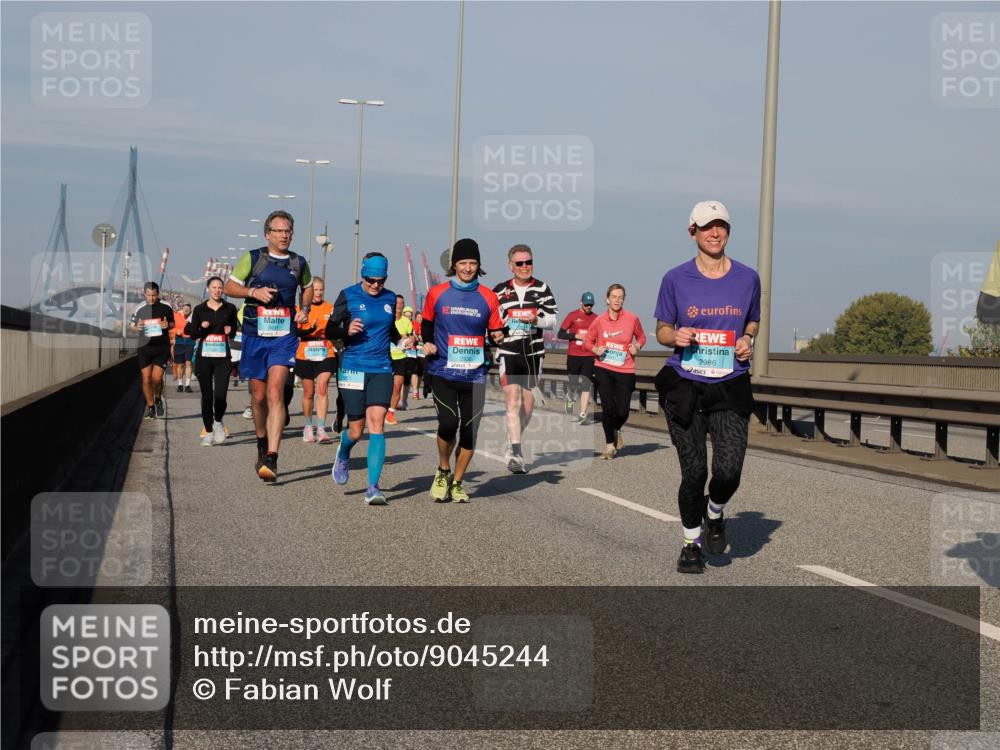 03.10.2025 - Köhlbrandbrückenlauf Fabian Wolf http://msf.ph/oto/9045244 03.10.2025 09:57:42 Position 3 2986 meine-sportfotos.de